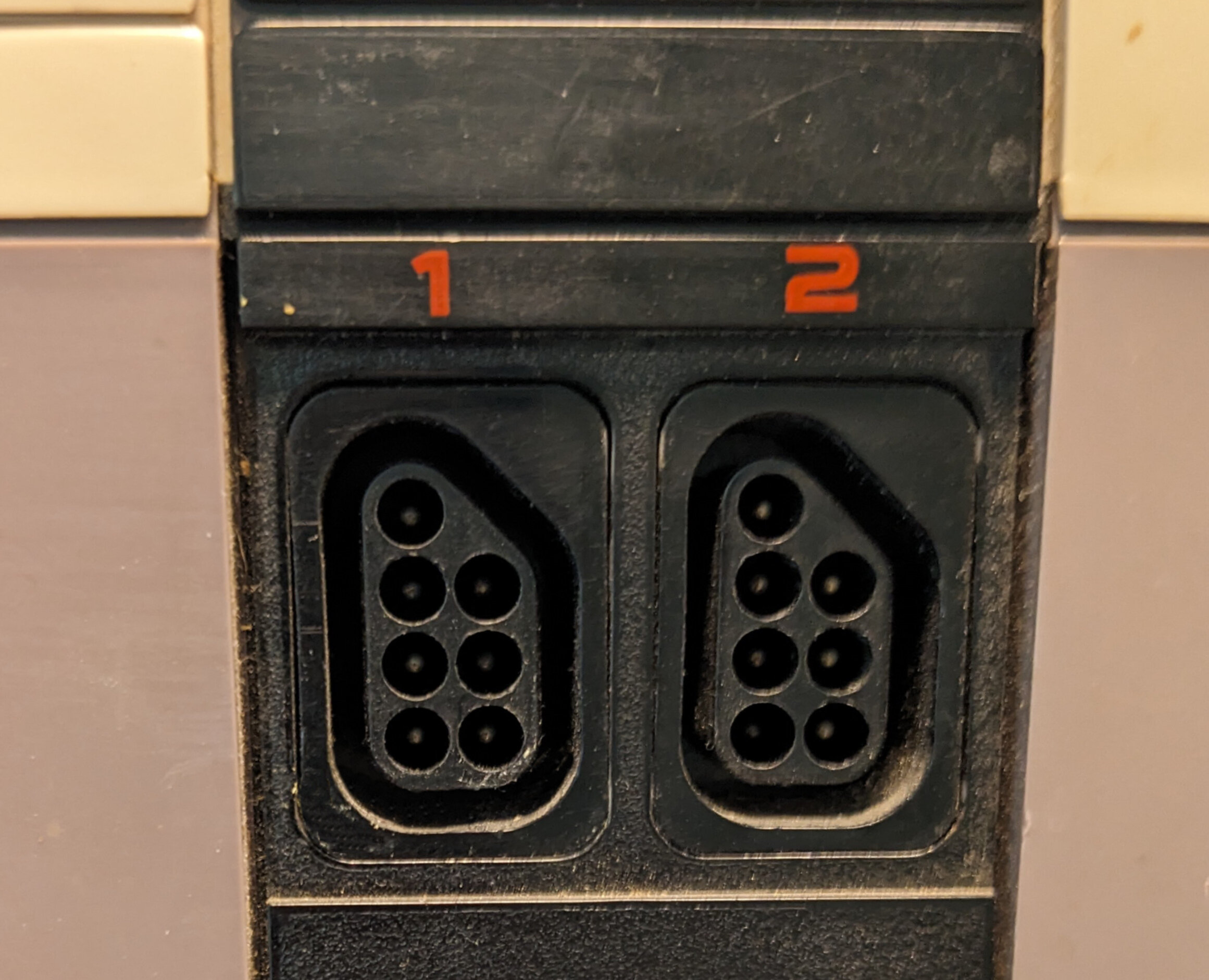 nes controller ports